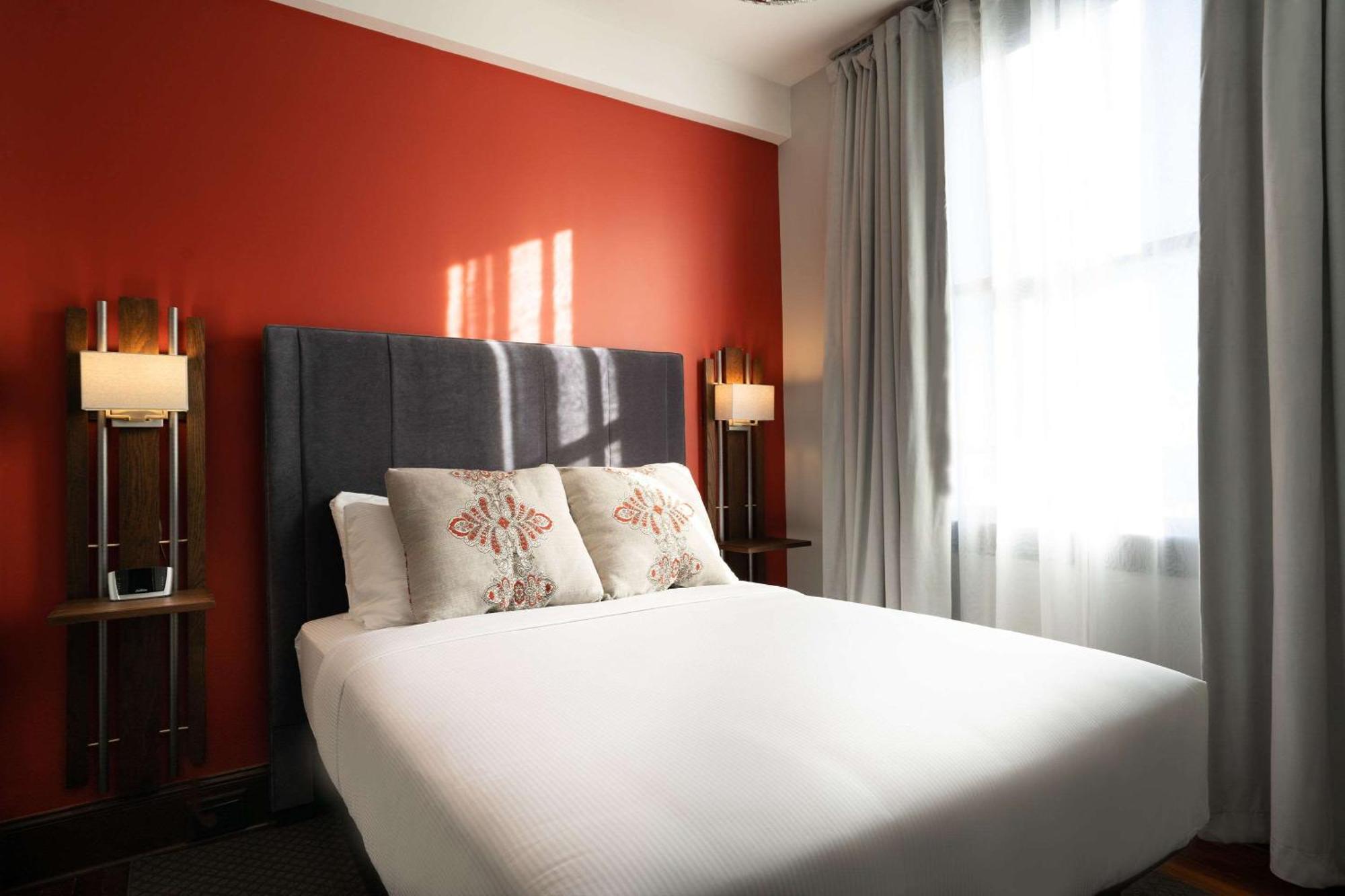 The Esquire Hotel Downtown Gastonia, Ascend Hotel Collection Екстер'єр фото